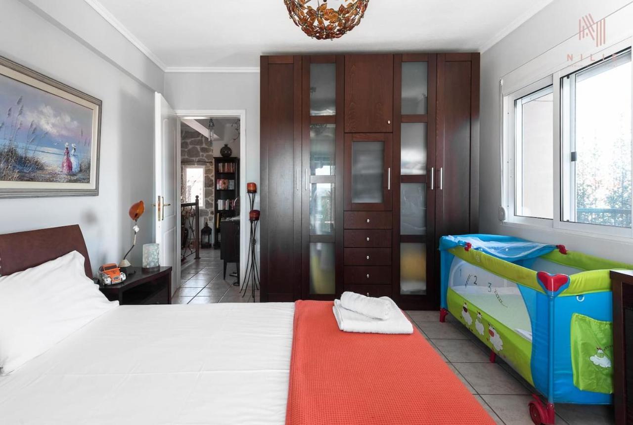 Roadhouse, Nilie Hospitality Mgmt Vila Flogita Exterior foto