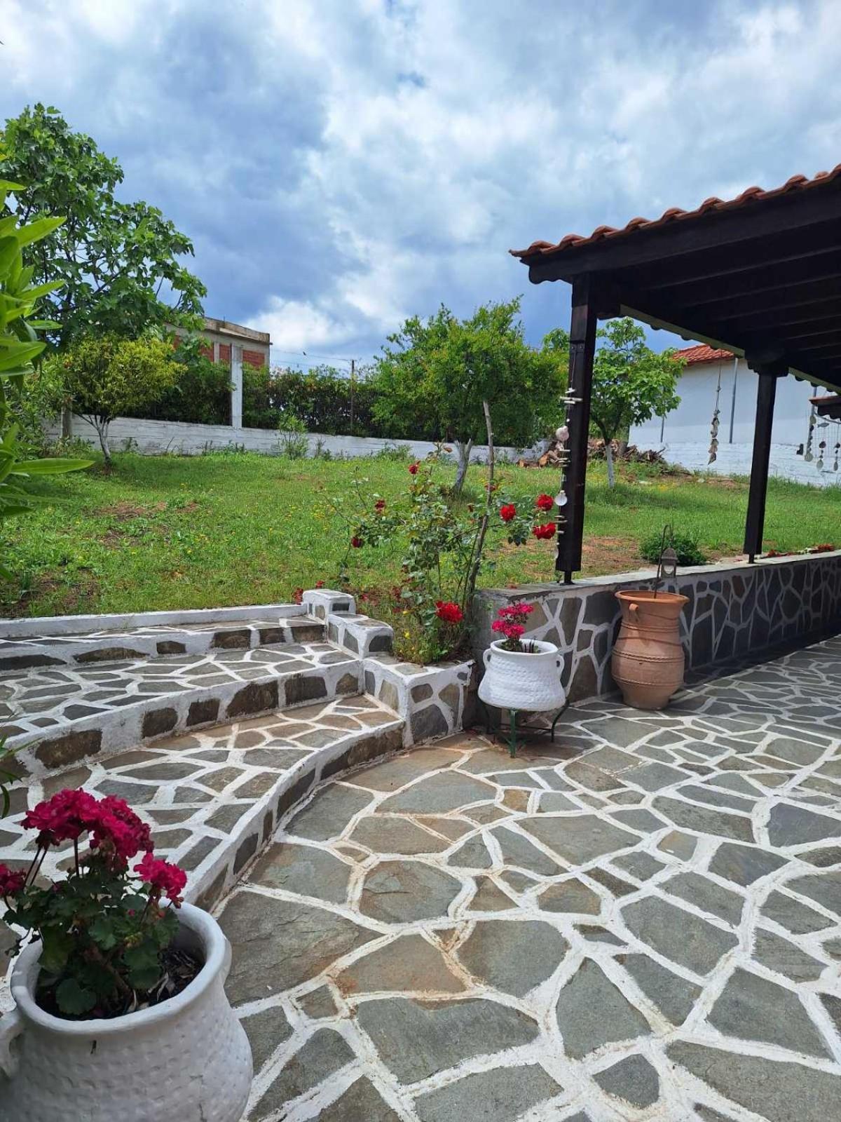 Roadhouse, Nilie Hospitality Mgmt Vila Flogita Exterior foto